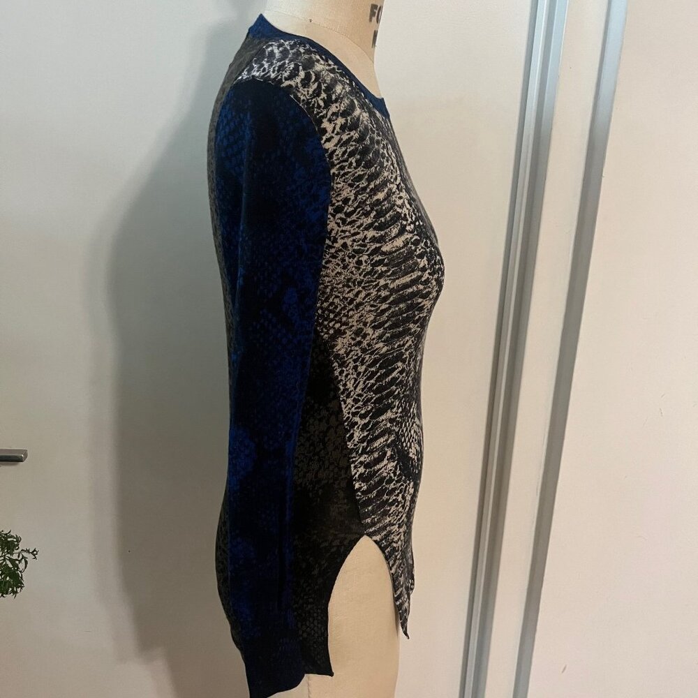 Rare‎ MARKUS LUPFER Merino Wool  Snakeskin Print Sweater Size XS - Picture 3 of 6